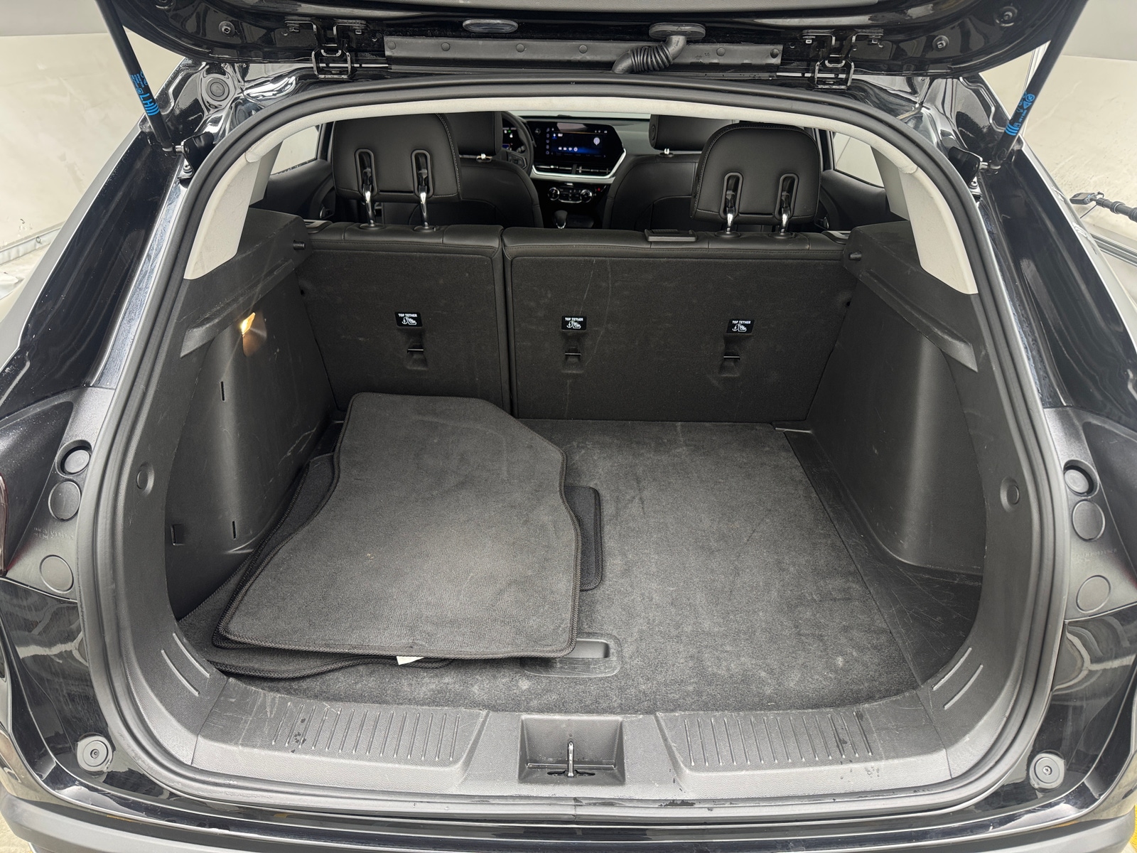 Thumbnail: 2025 Chevrolet Trax - 7