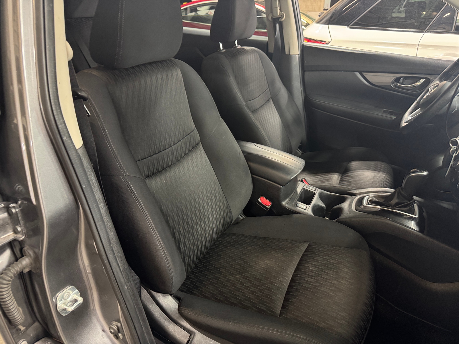 Thumbnail: 2019 Nissan Rogue - 2