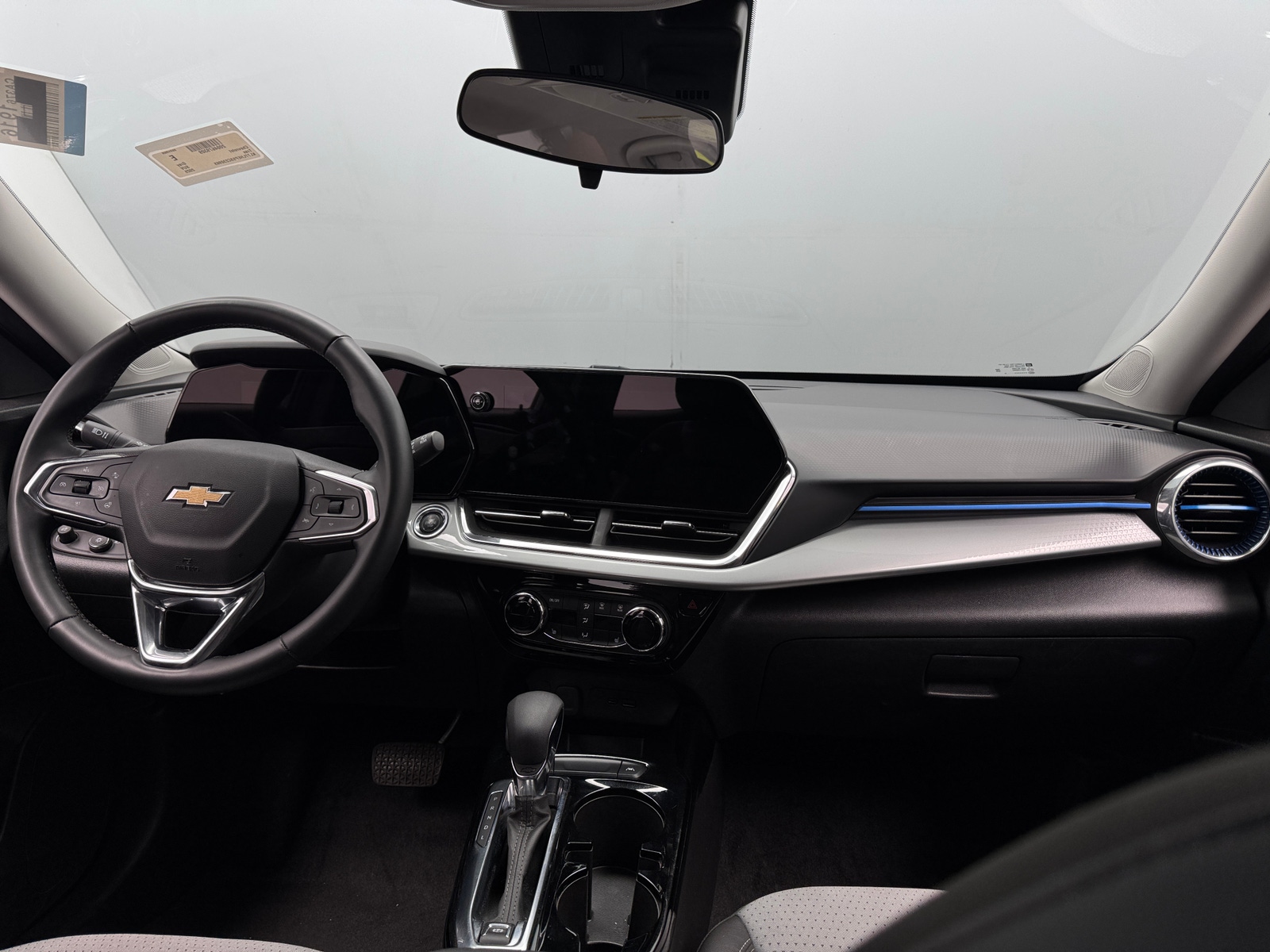 Thumbnail: 2025 Chevrolet Trax - 3