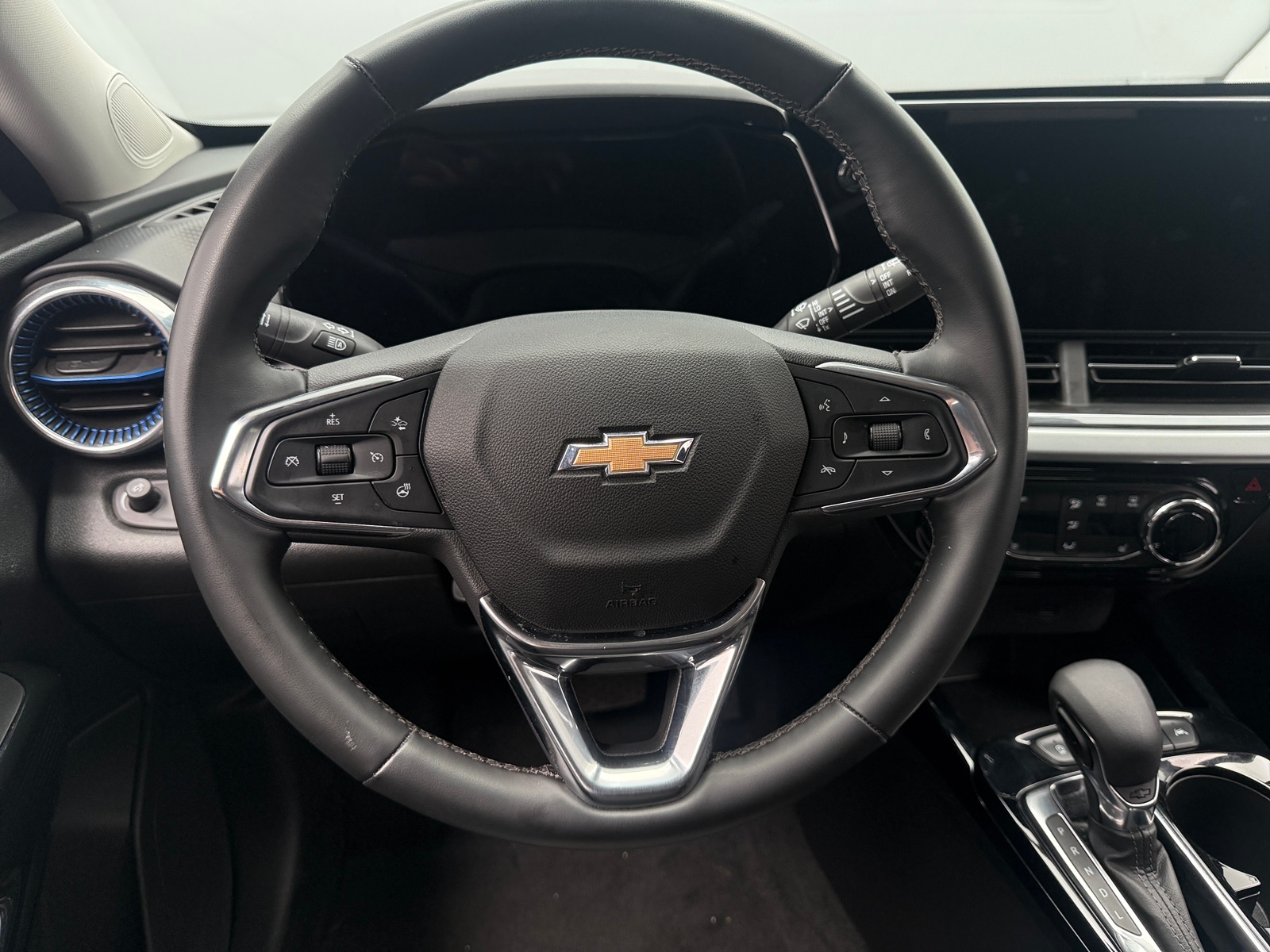 Thumbnail: 2025 Chevrolet Trax - 5