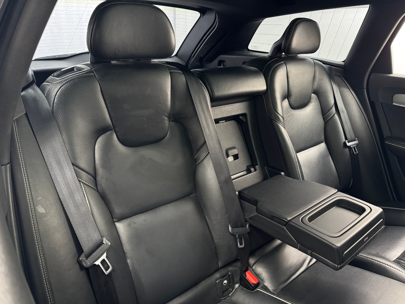 Thumbnail: 2018 Volvo V90 - 5