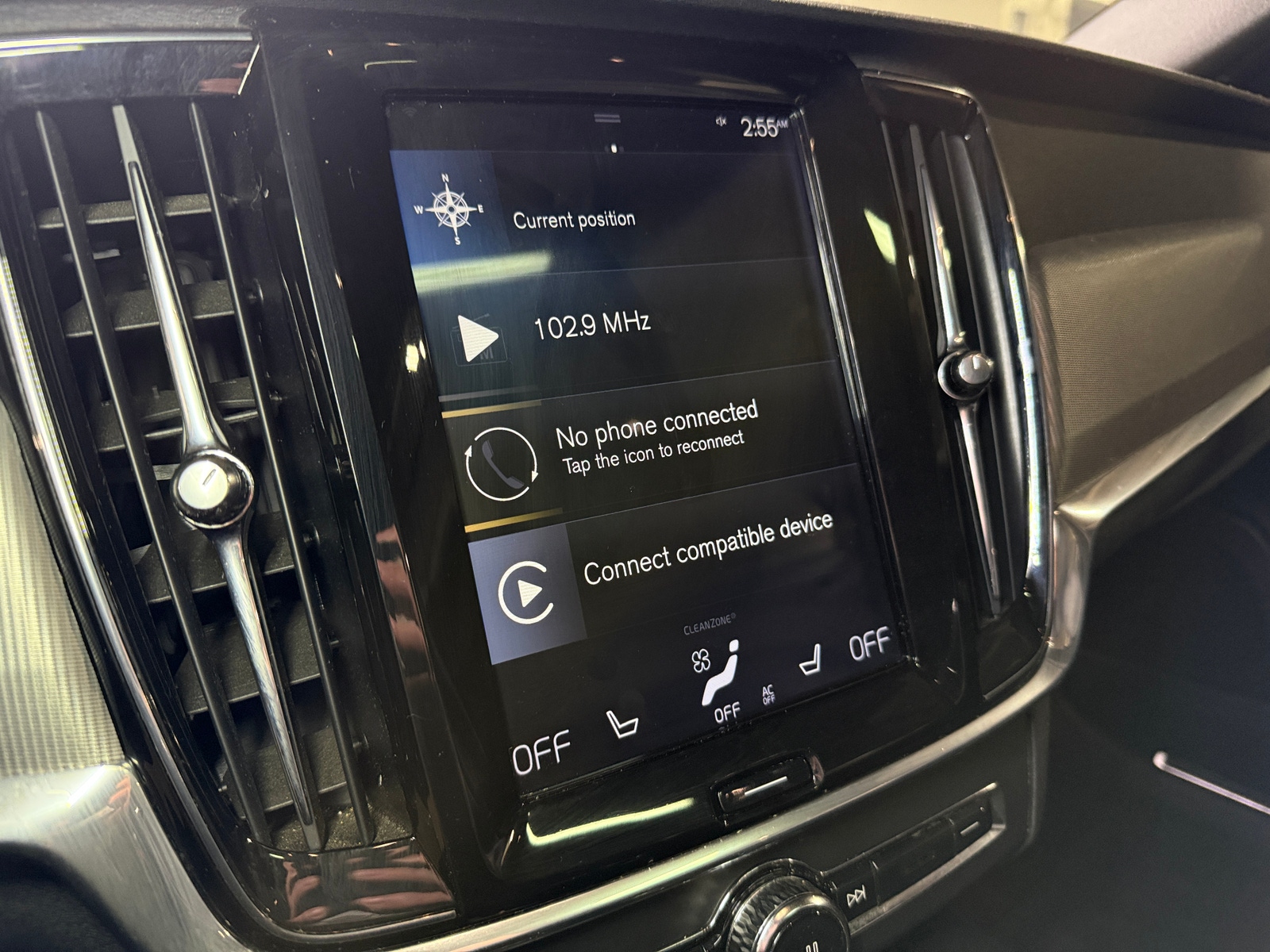 Thumbnail: 2018 Volvo V90 - 3