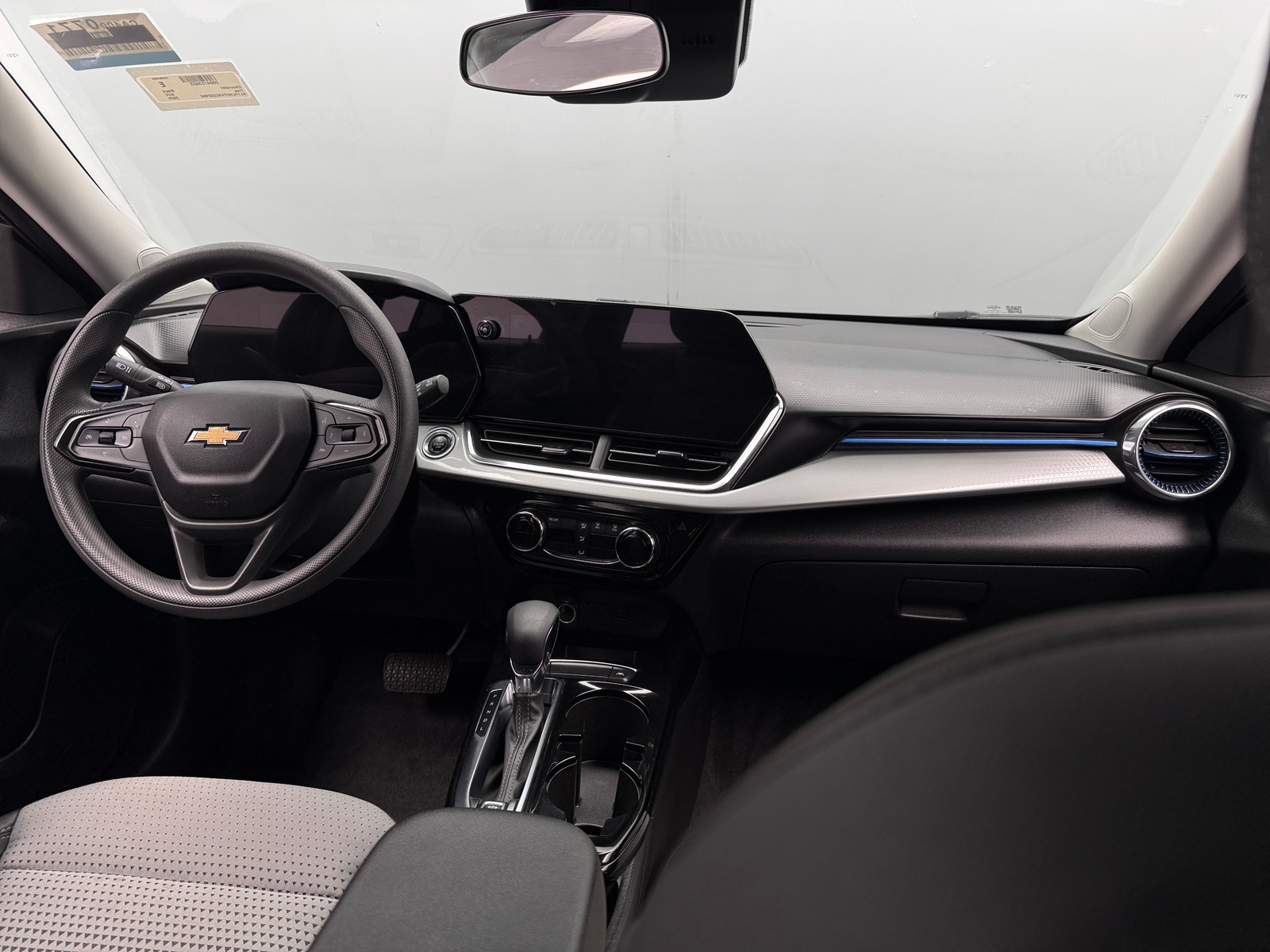 Thumbnail: 2025 Chevrolet Trax - 3