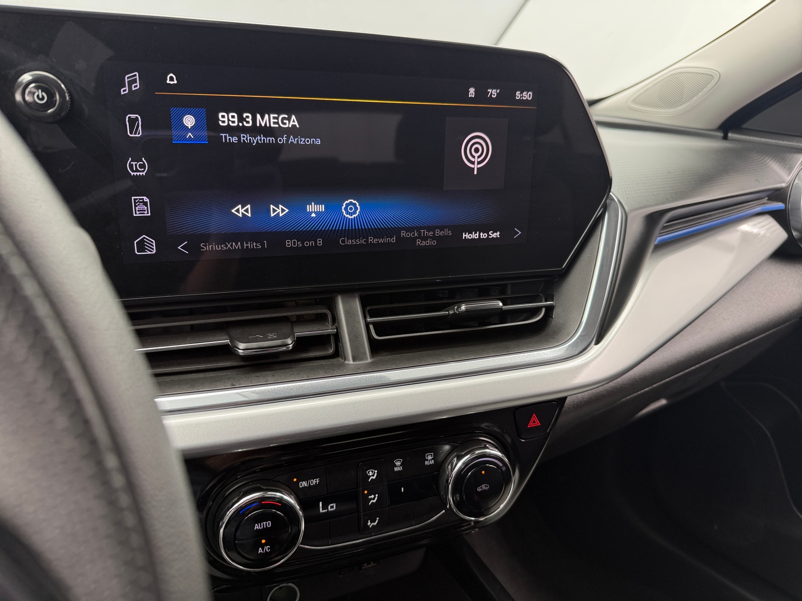 Thumbnail: 2025 Chevrolet Trax - 4