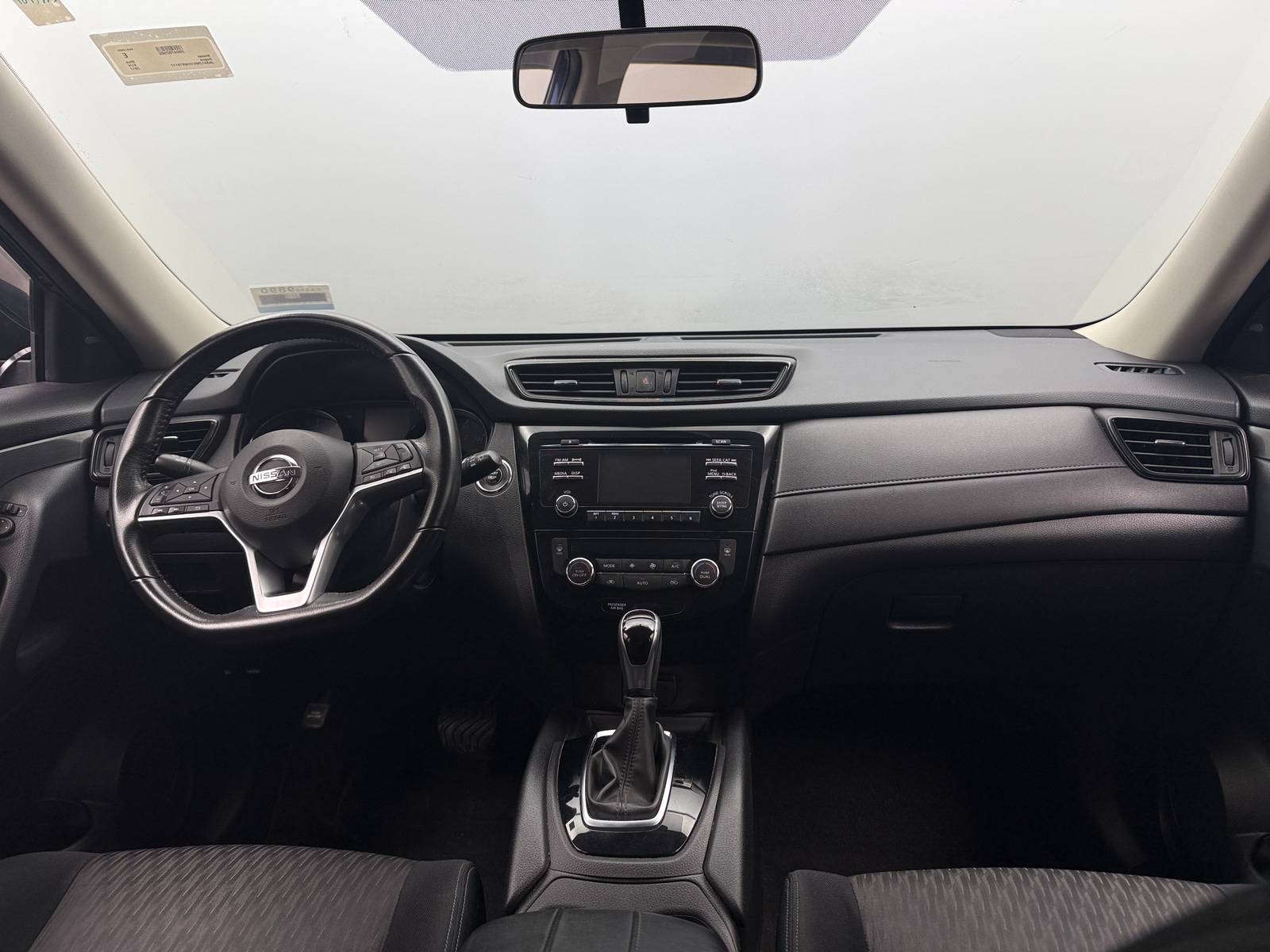 Thumbnail: 2017 Nissan Rogue - 3