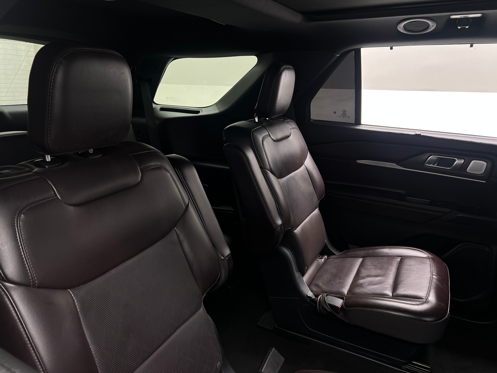 Thumbnail: 2025 Ford Explorer - 5