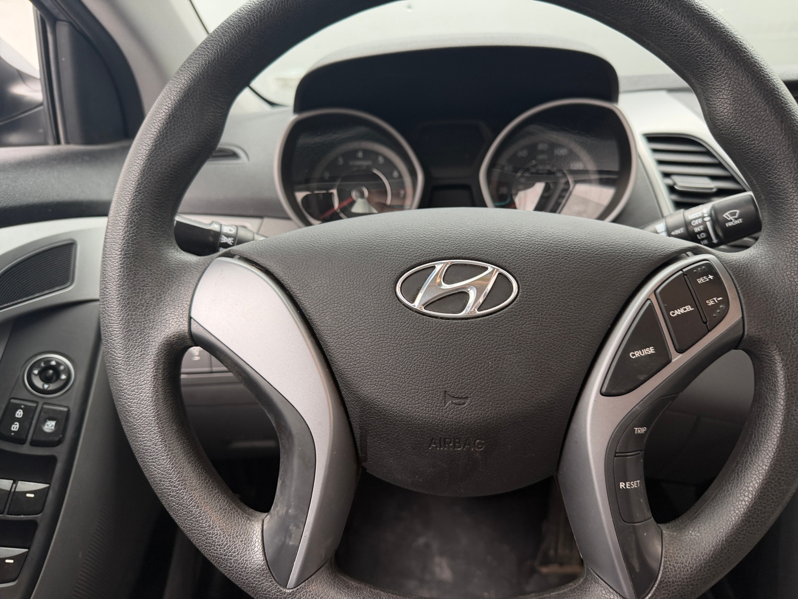 Thumbnail: 2016 Hyundai Elantra - 5