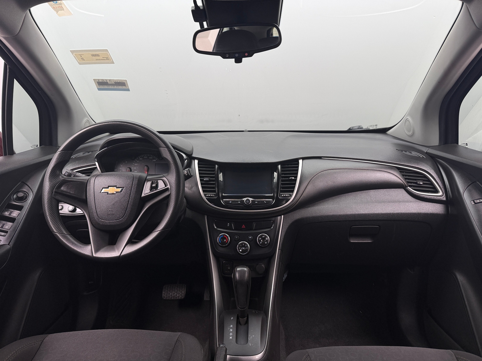 Thumbnail: 2017 Chevrolet Trax - 3