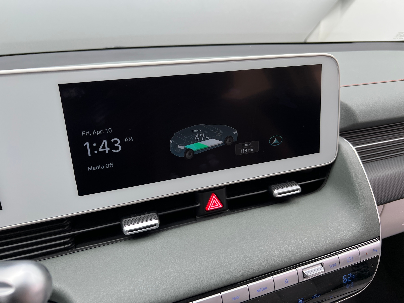 Thumbnail: 2022 Hyundai Ioniq 5 - 3