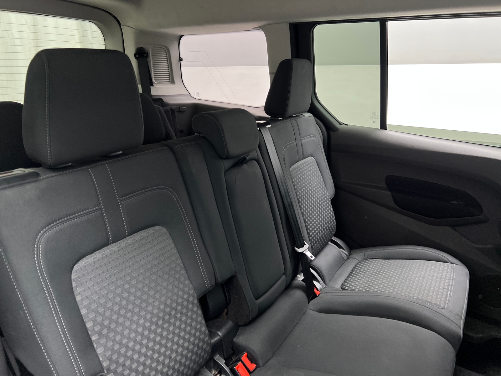 Thumbnail: 2019 Ford Transit Series - 6