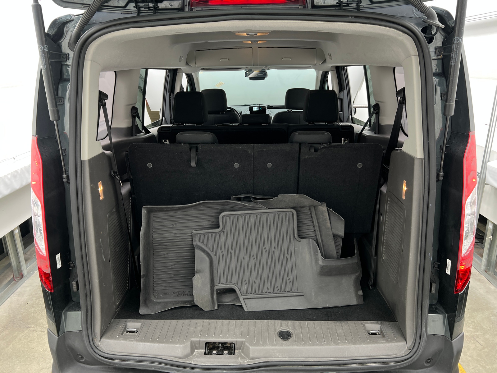 Thumbnail: 2019 Ford Transit Series - 7