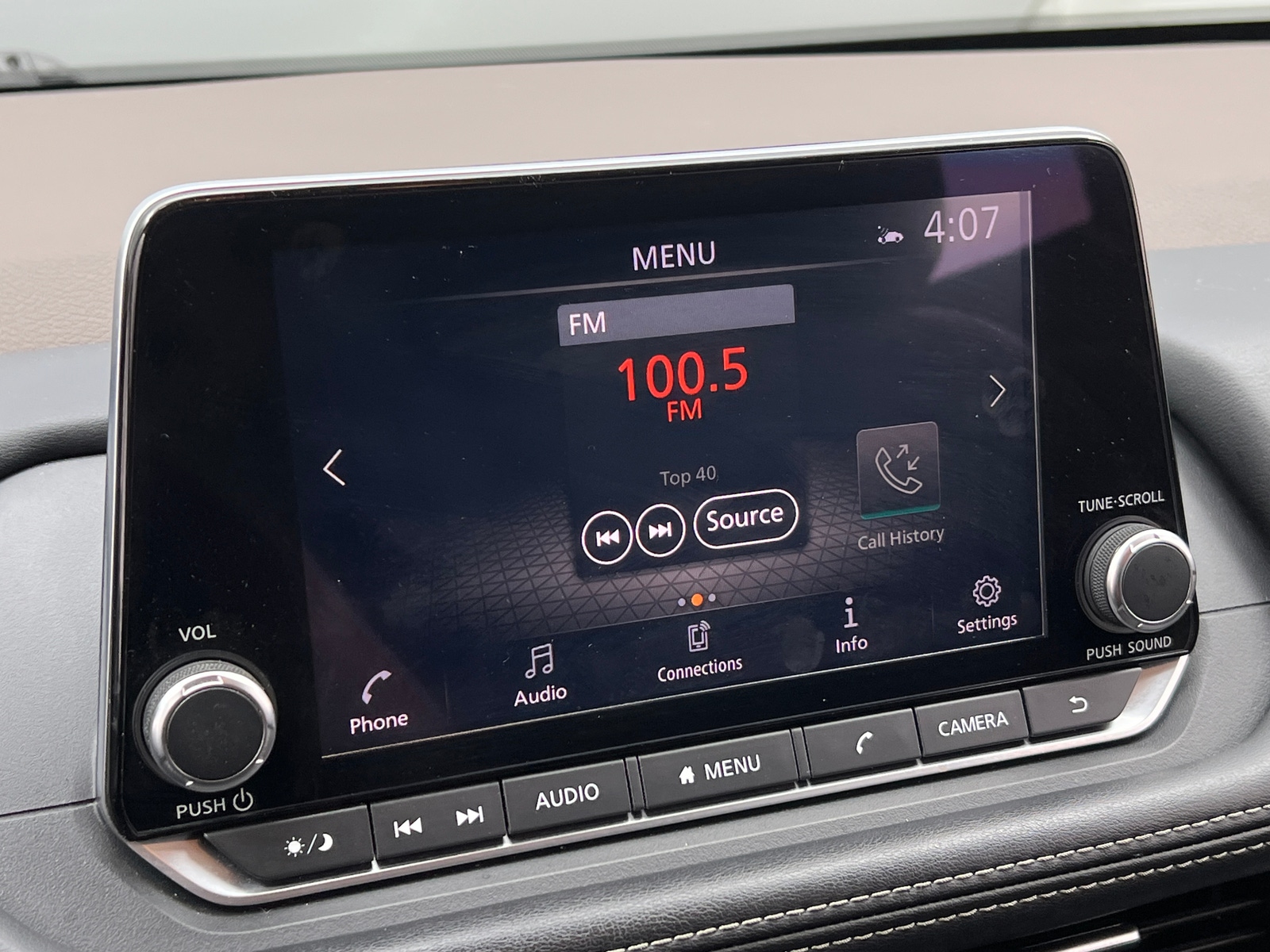 Thumbnail: 2022 Nissan Rogue - 4