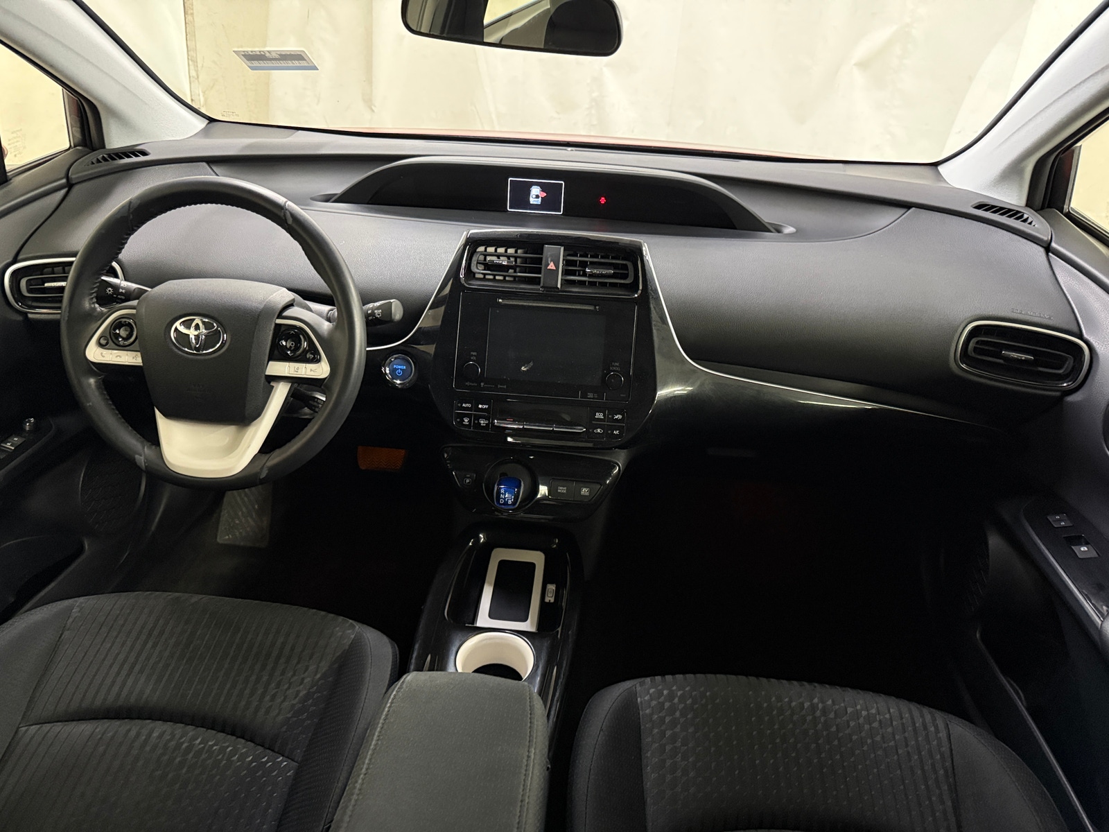 Thumbnail: 2017 Toyota Prius - 3