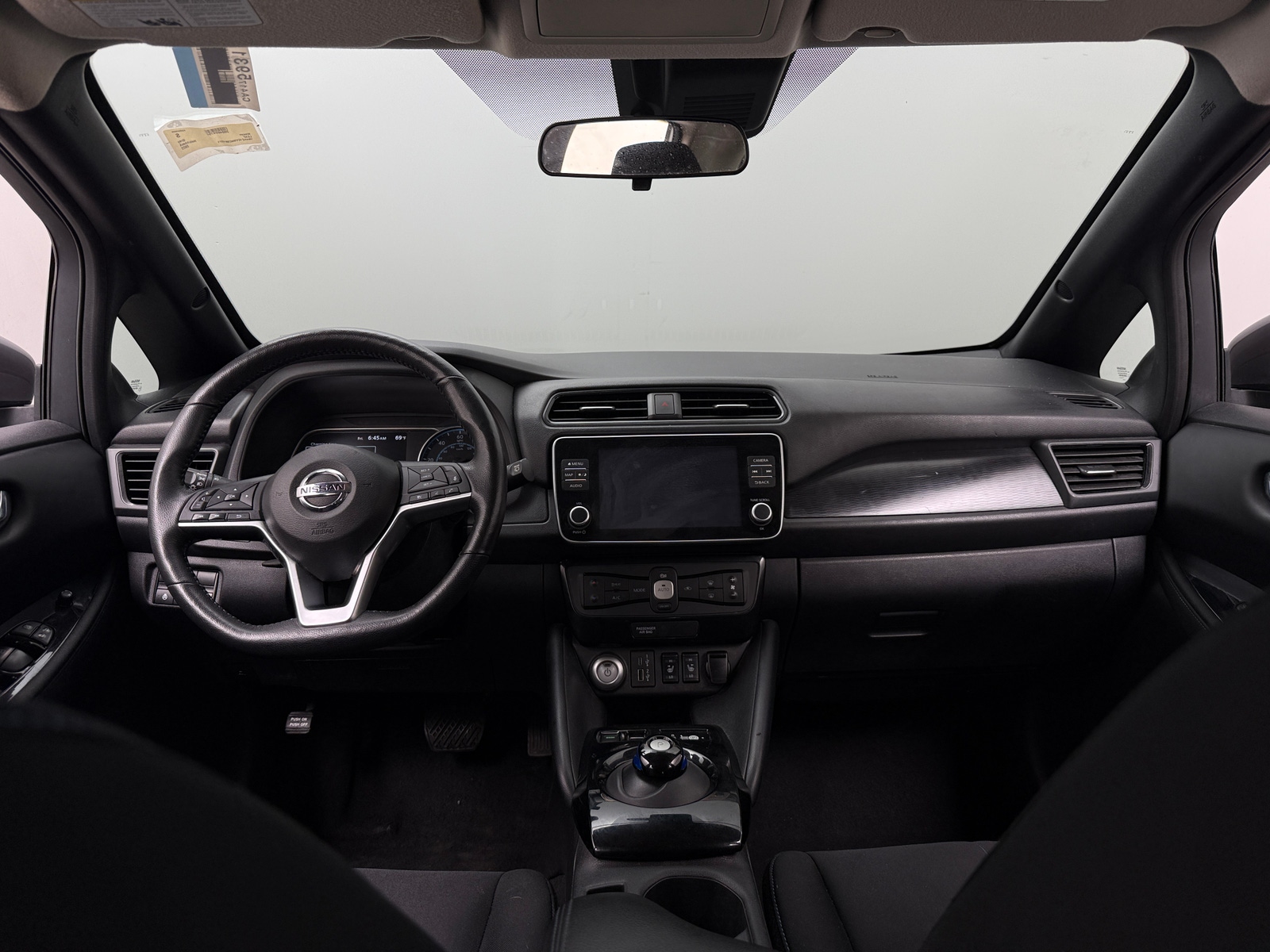 Thumbnail: 2022 Nissan Leaf - 3