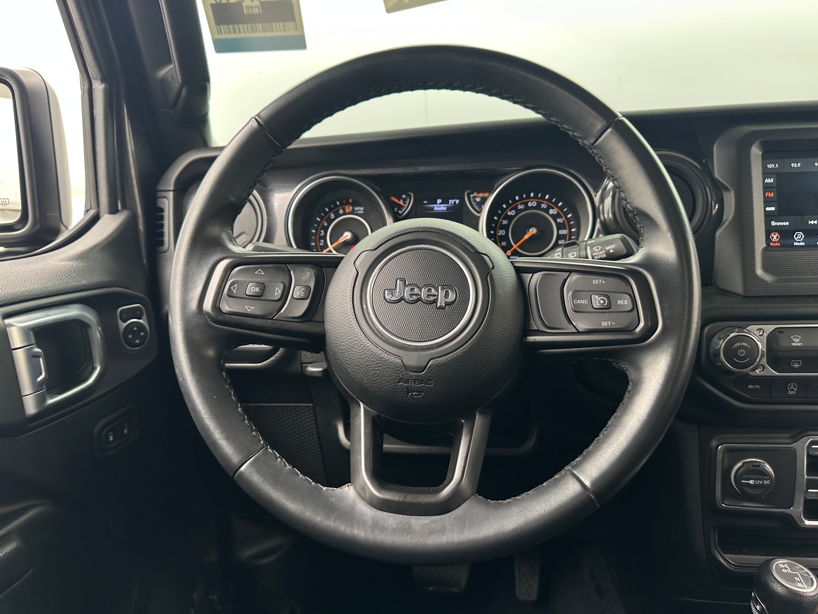 Thumbnail: 2022 Jeep Wrangler - 5