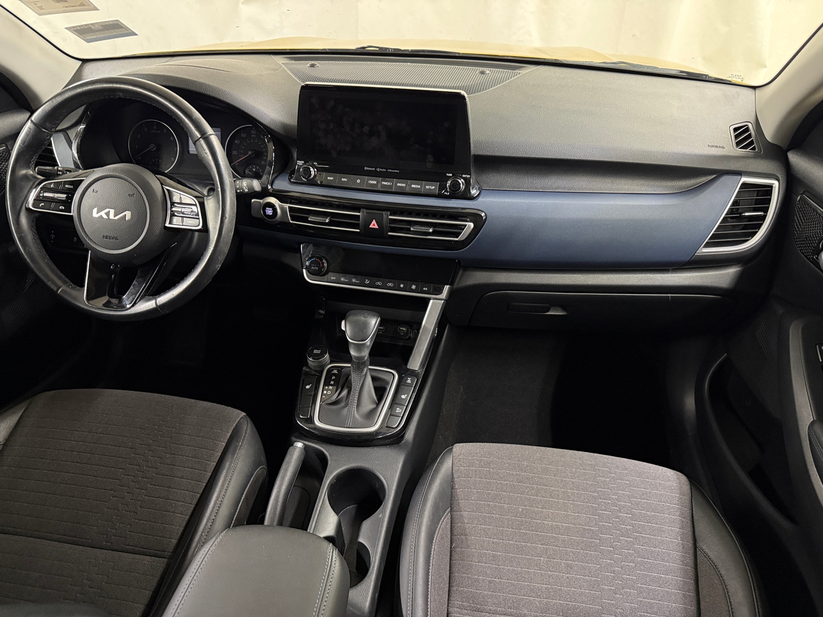 Thumbnail: 2022 Kia Seltos - 3