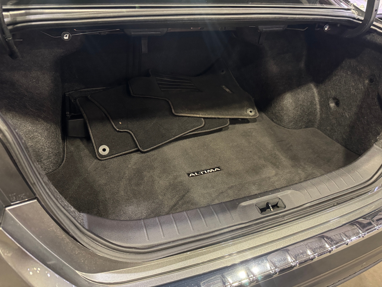 Thumbnail: 2023 Nissan Altima - 7