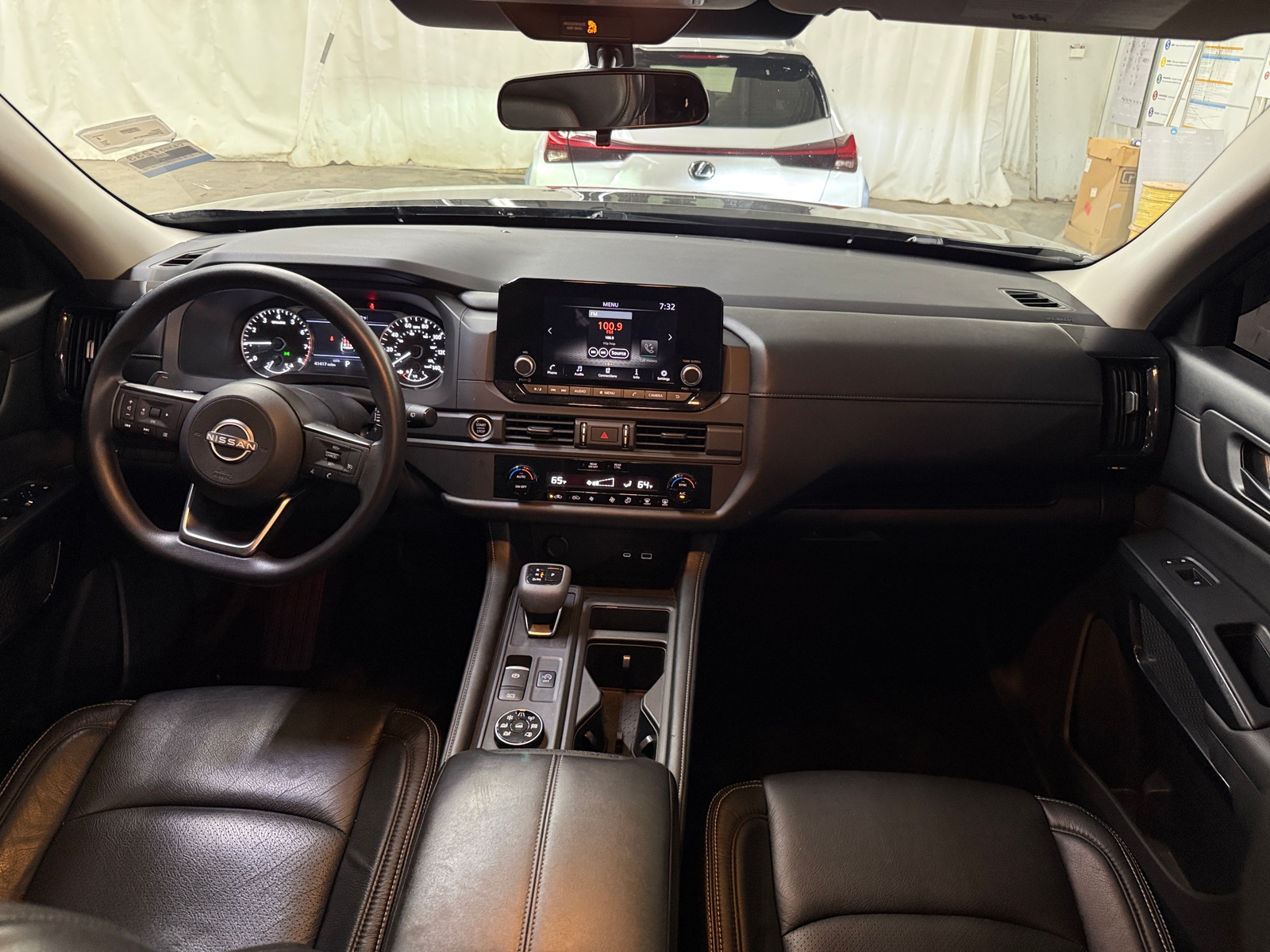 Thumbnail: 2024 Nissan Pathfinder - 3