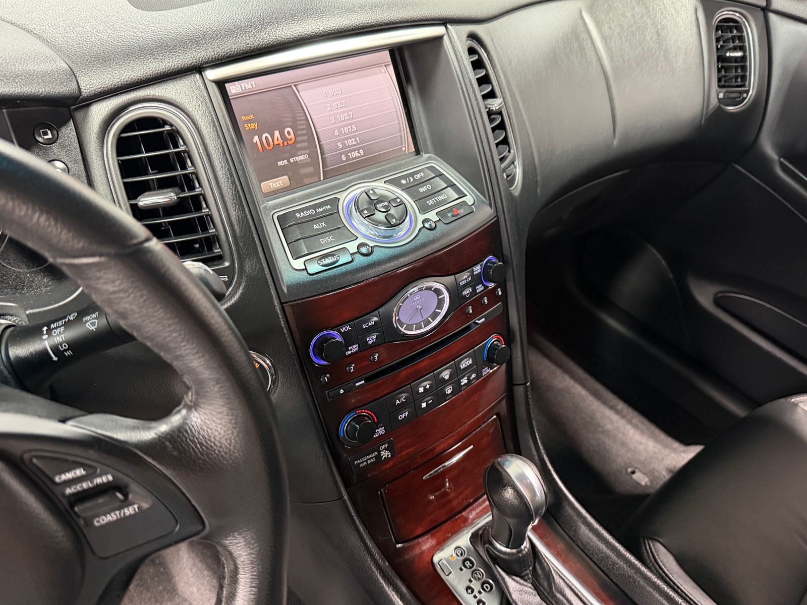 Thumbnail: 2016 INFINITI QX50 - 3