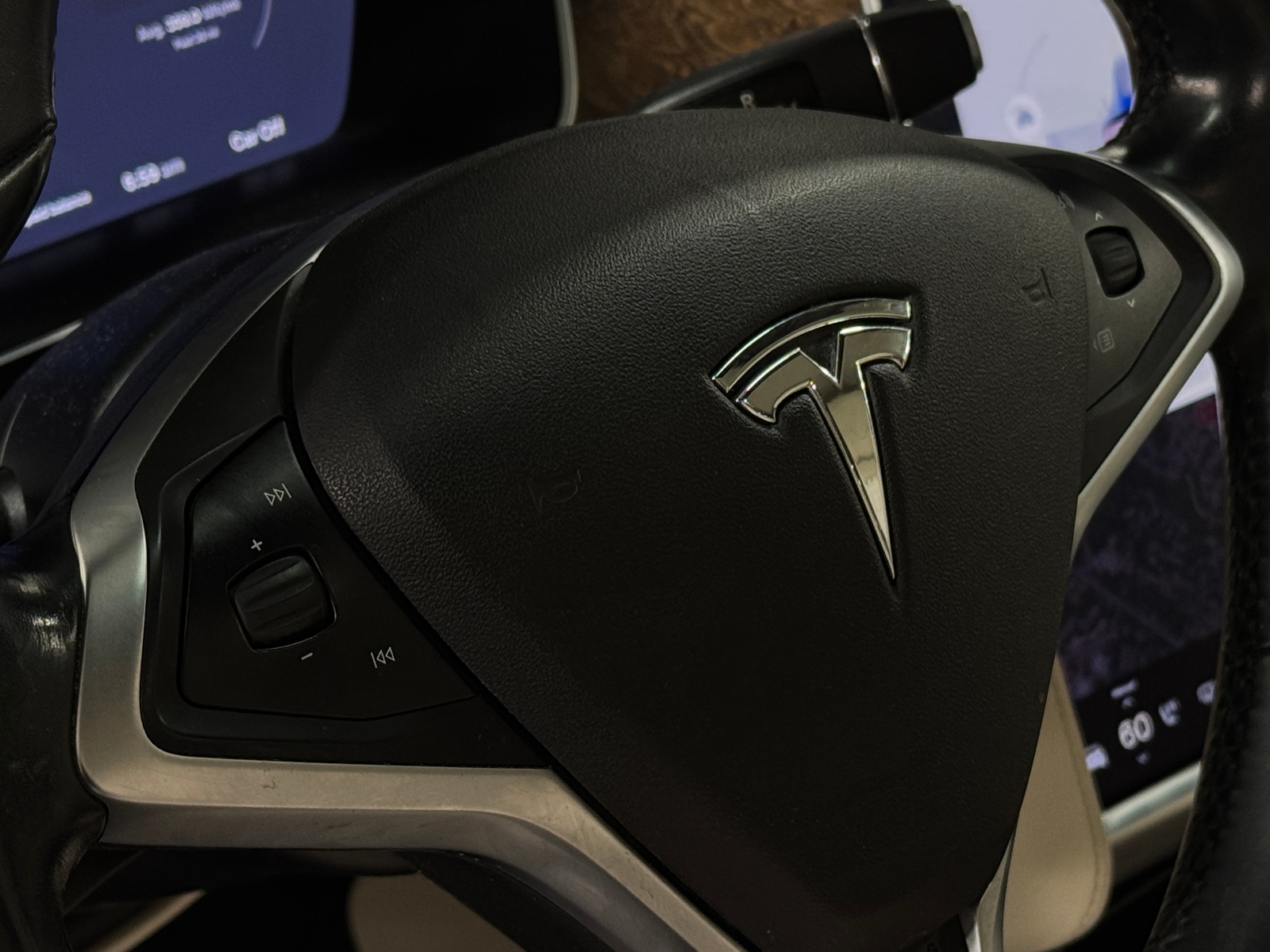 Thumbnail: 2017 Tesla Model X - 4