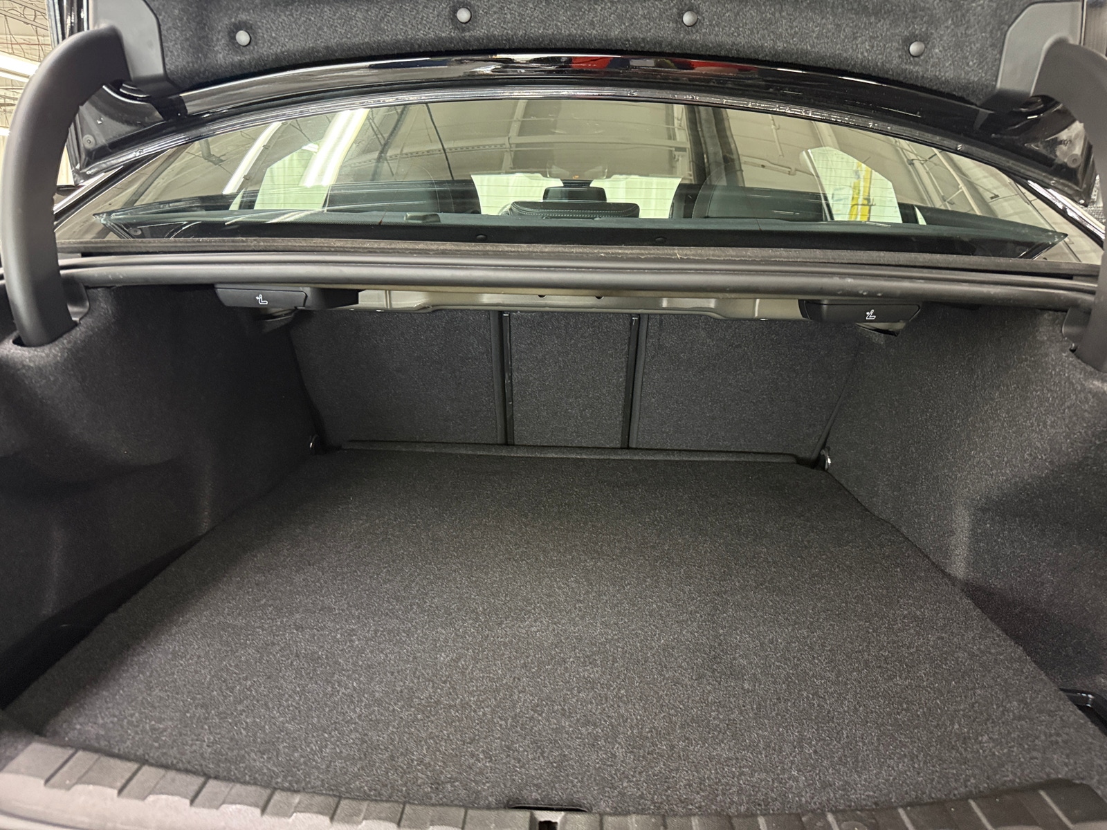 Thumbnail: 2019 BMW 3 Series - 6