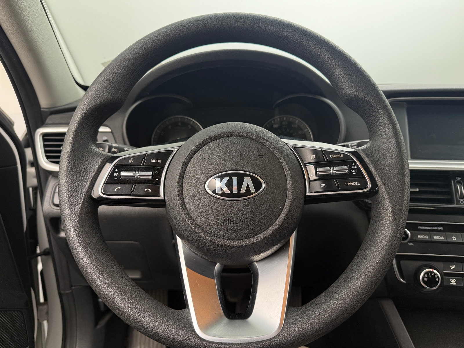 Thumbnail: 2020 Kia Optima - 5