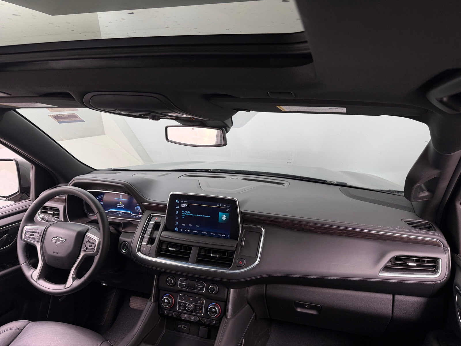 Thumbnail: 2024 Chevrolet Suburban - 2