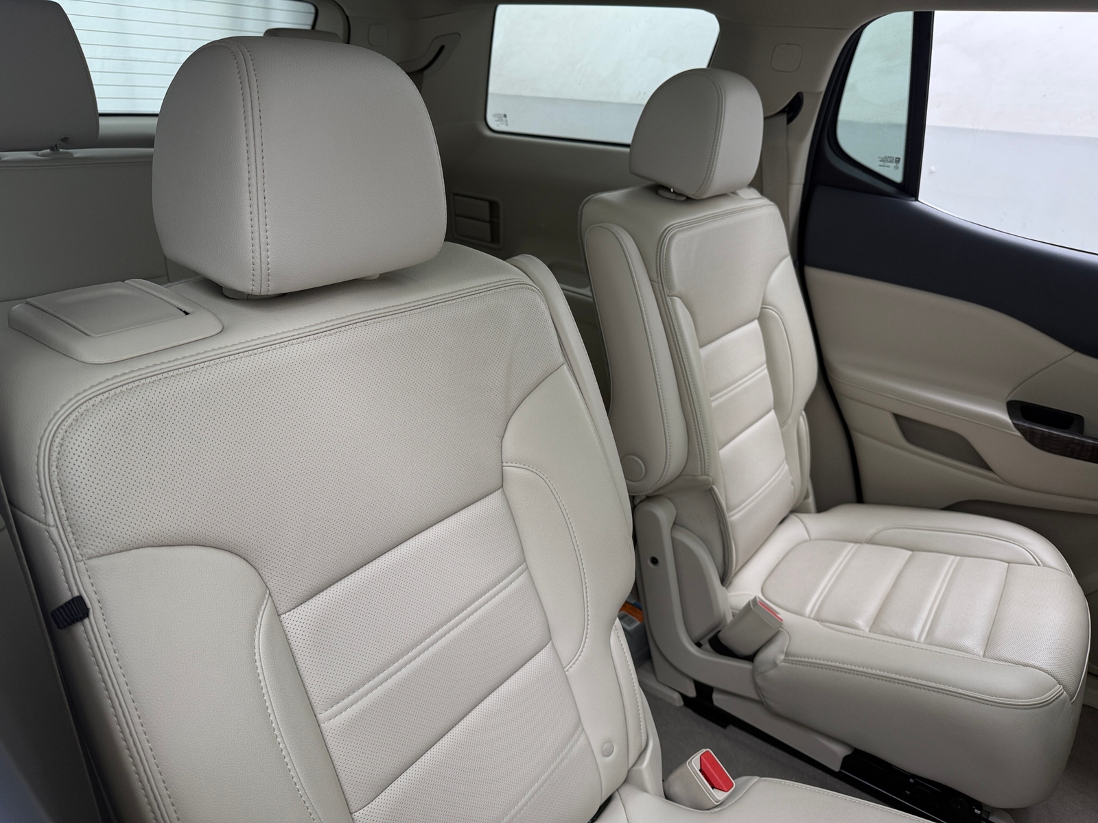 Thumbnail: 2023 GMC Acadia - 5