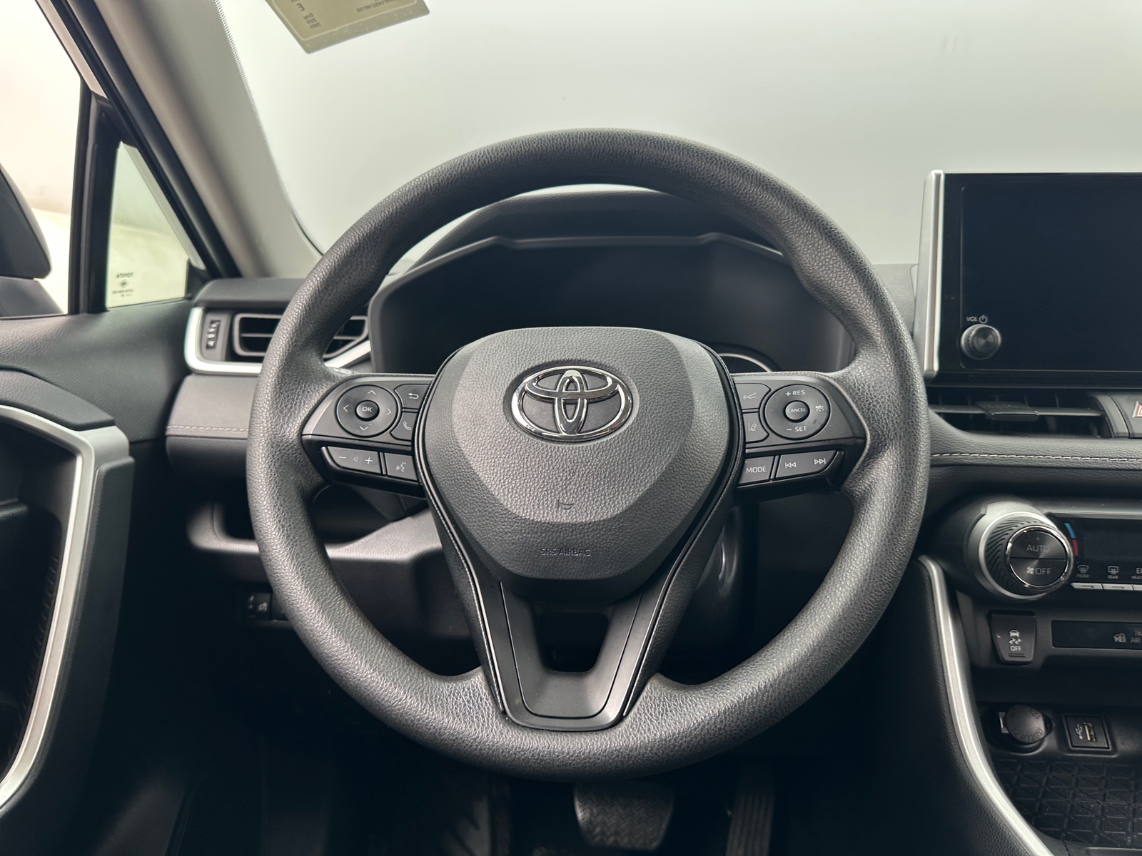 Thumbnail: 2025 Toyota RAV4 - 5