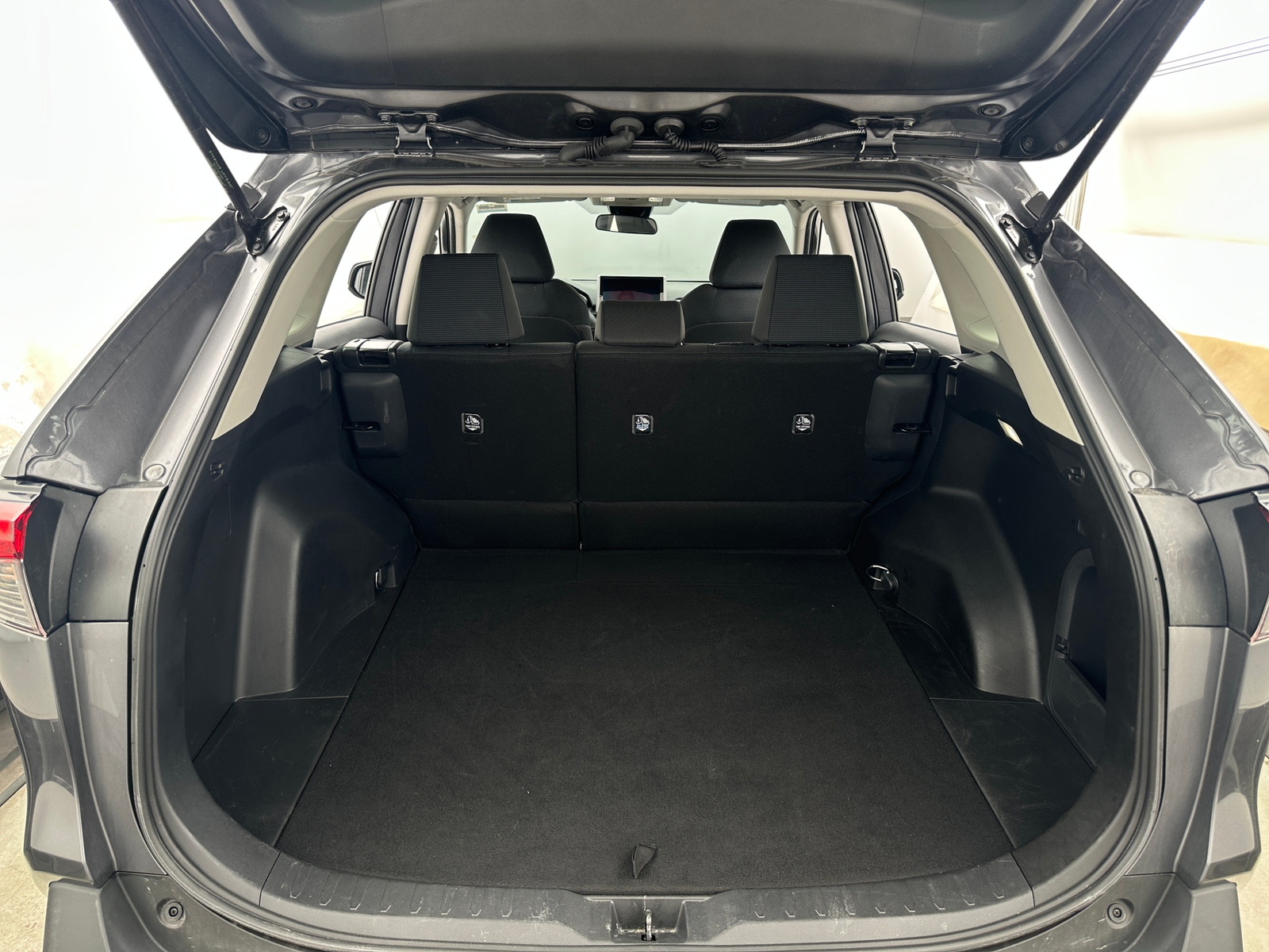 Thumbnail: 2025 Toyota RAV4 - 7