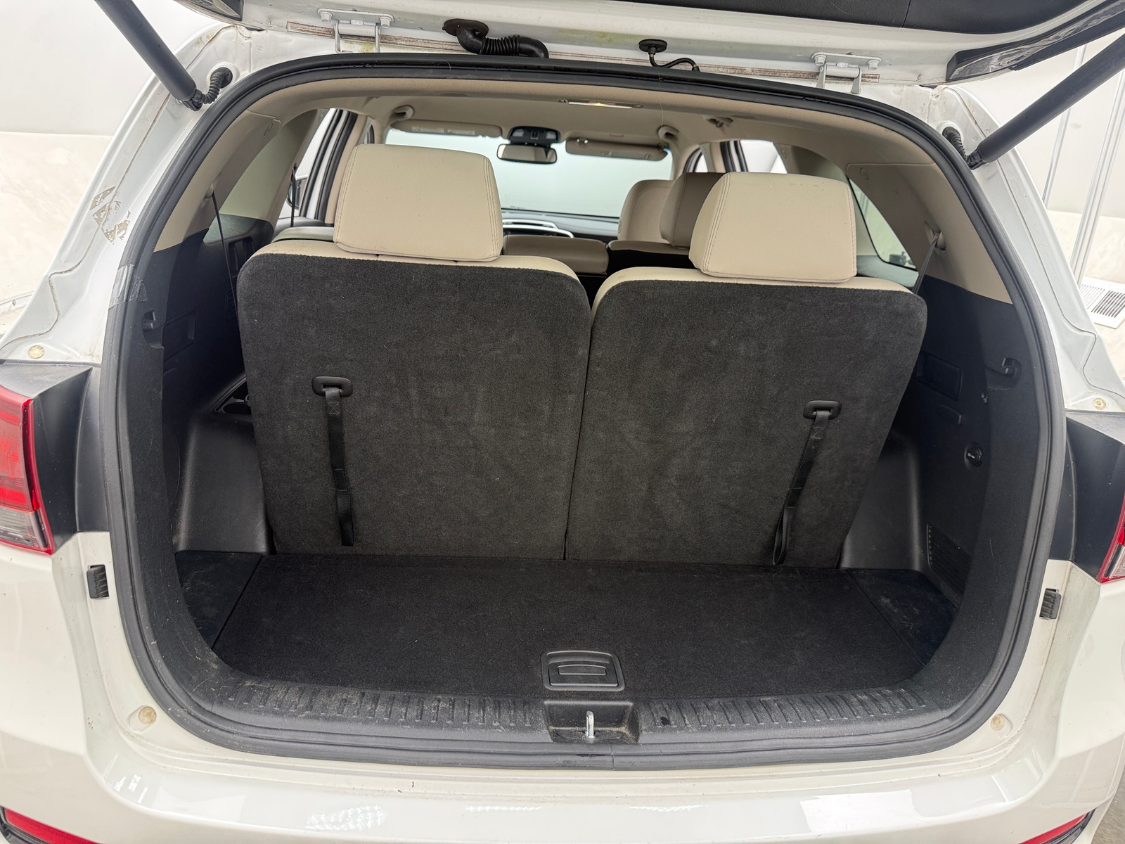 Thumbnail: 2019 Kia Sorento - 6