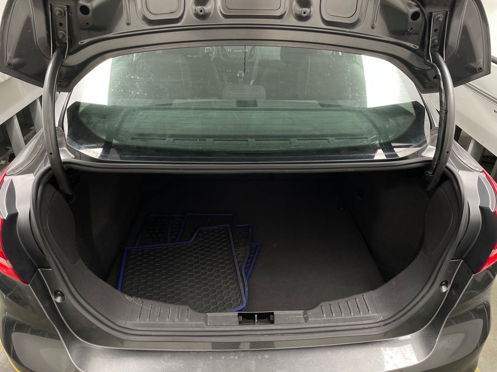 Thumbnail: 2018 Ford Focus - 7