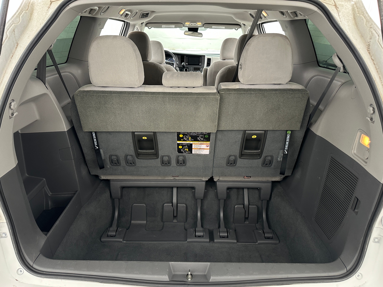 Thumbnail: 2019 Toyota Sienna - 7