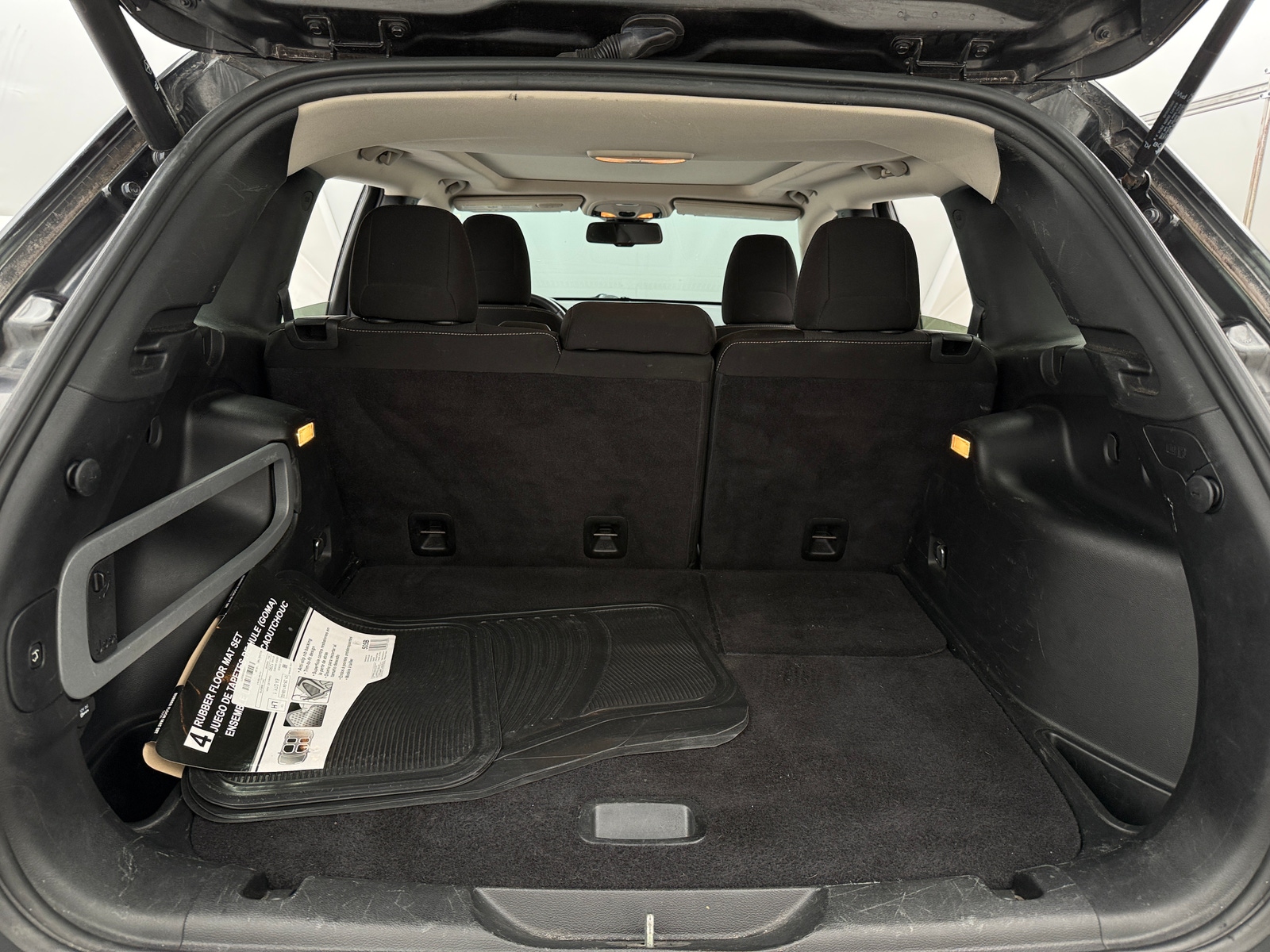 Thumbnail: 2015 Jeep Cherokee - 7