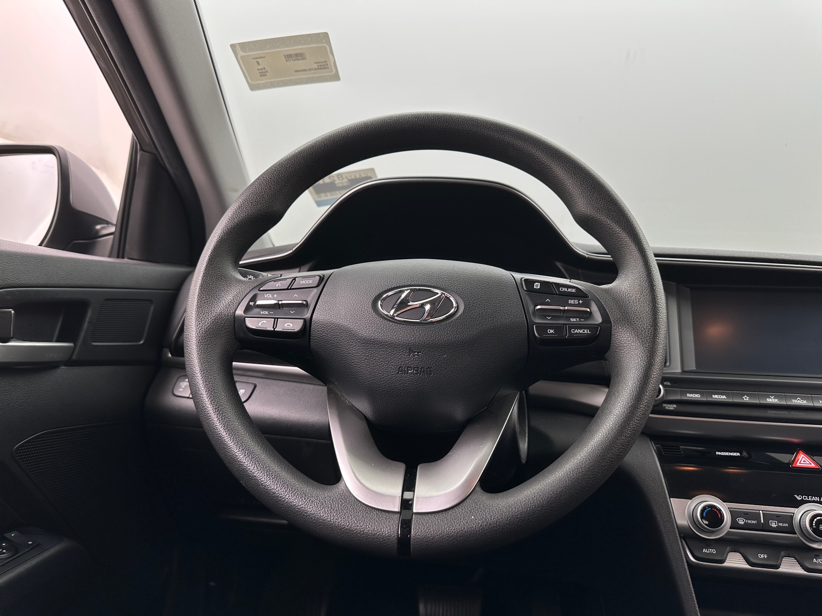 Thumbnail: 2020 Hyundai Elantra - 5