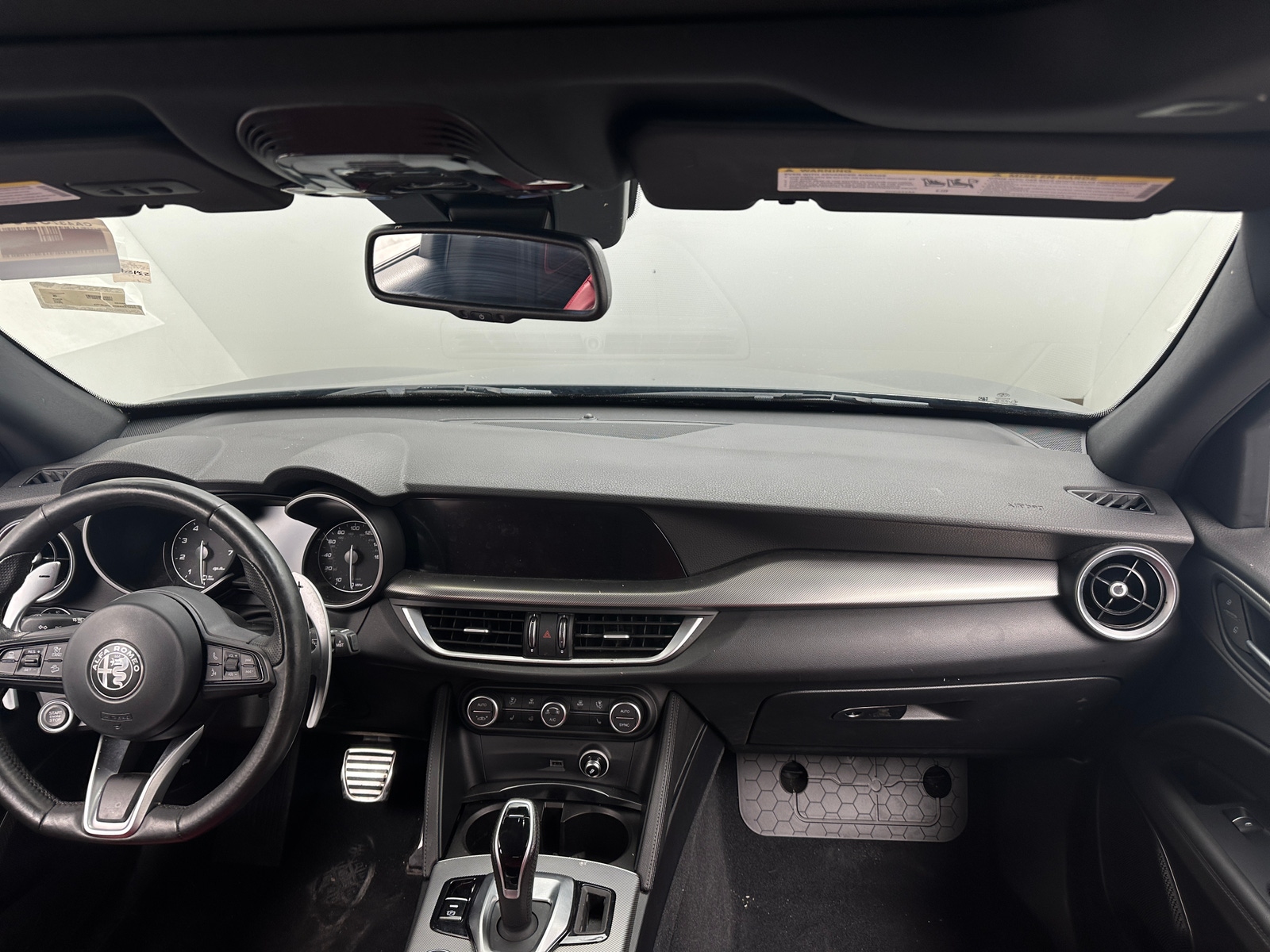 Thumbnail: 2022 Alfa Romeo Stelvio - 2