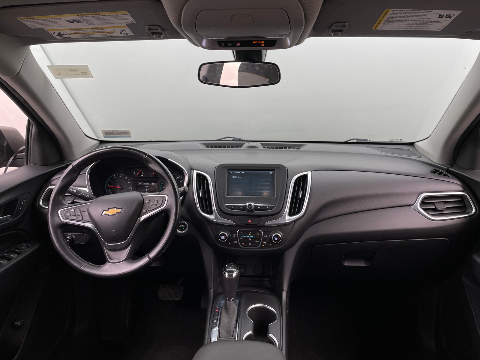 Thumbnail: 2018 Chevrolet Equinox - 3