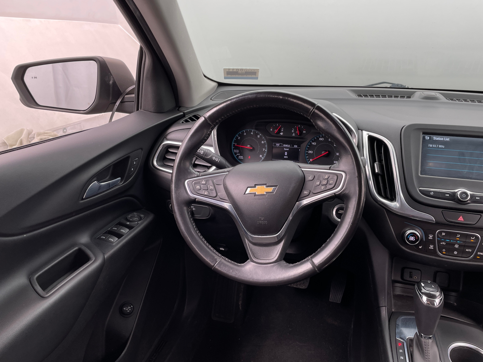 Thumbnail: 2018 Chevrolet Equinox - 5