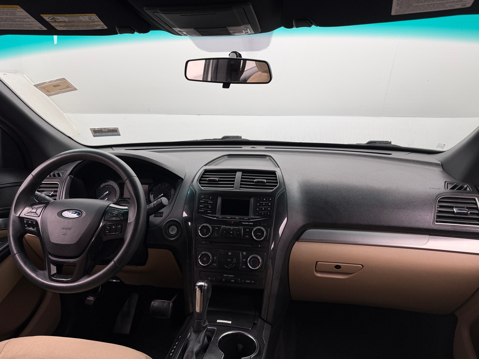 Thumbnail: 2017 Ford Explorer - 3