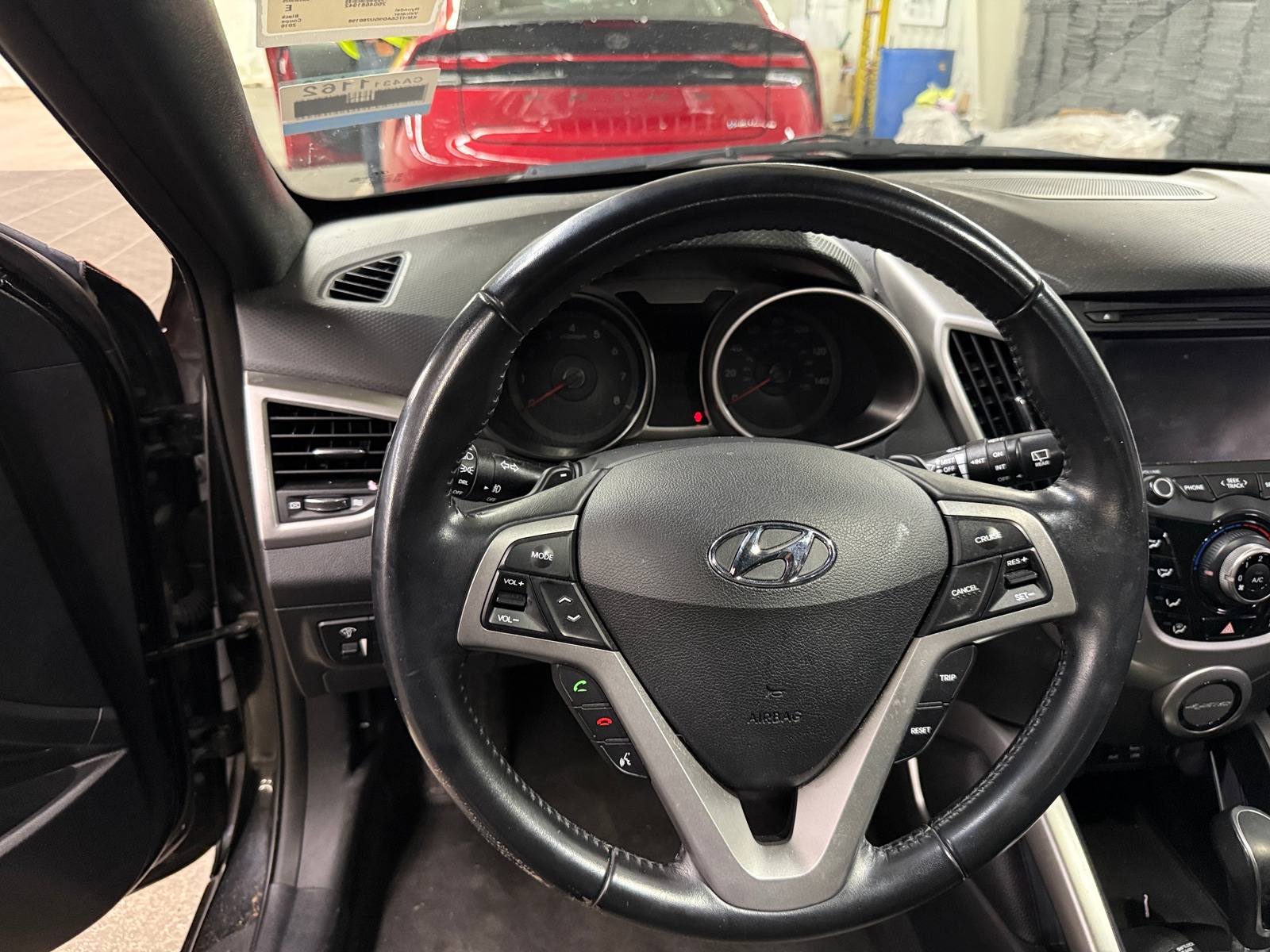 Thumbnail: 2016 Hyundai Veloster - 5