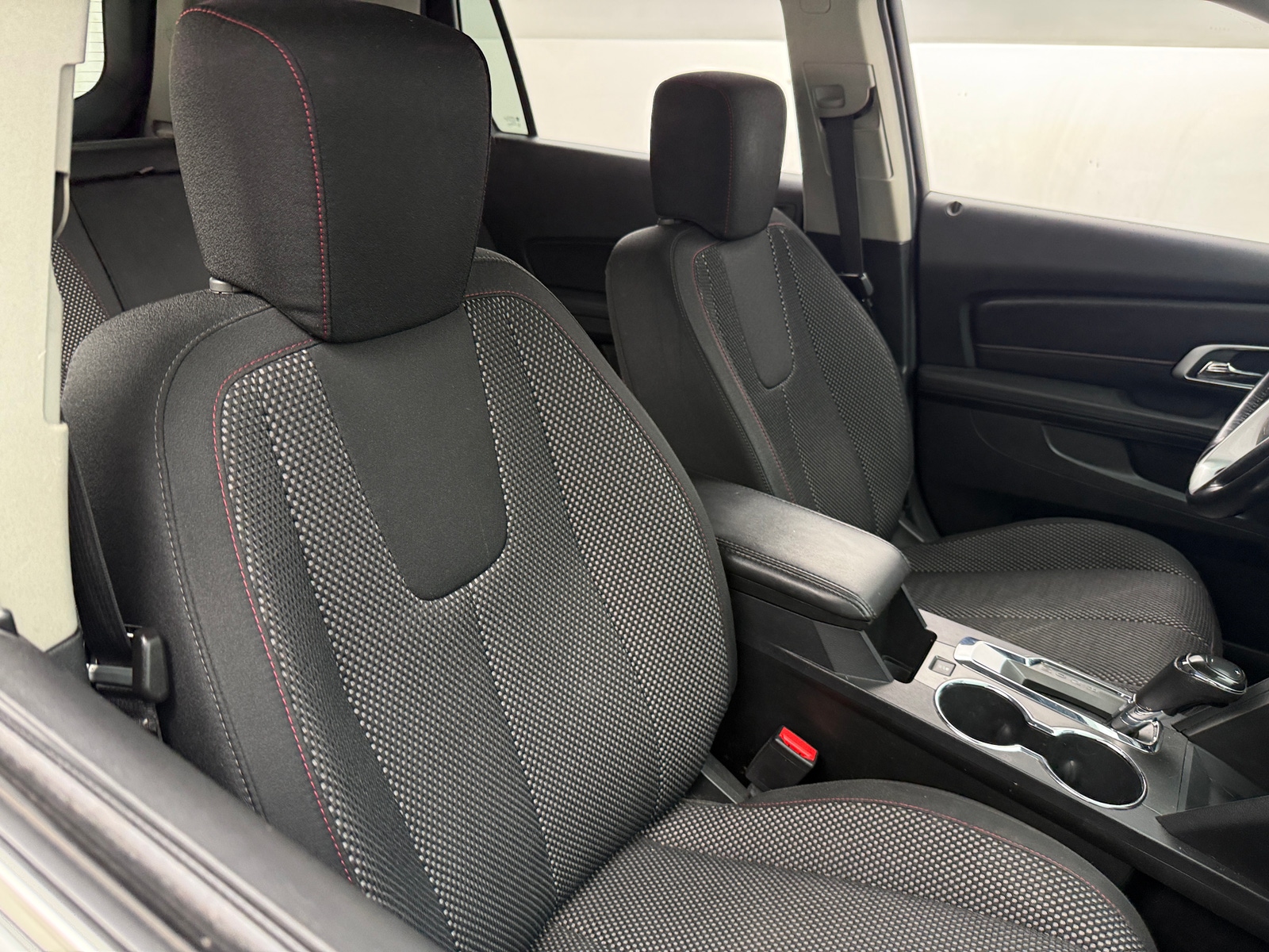 Thumbnail: 2017 GMC Terrain - 2