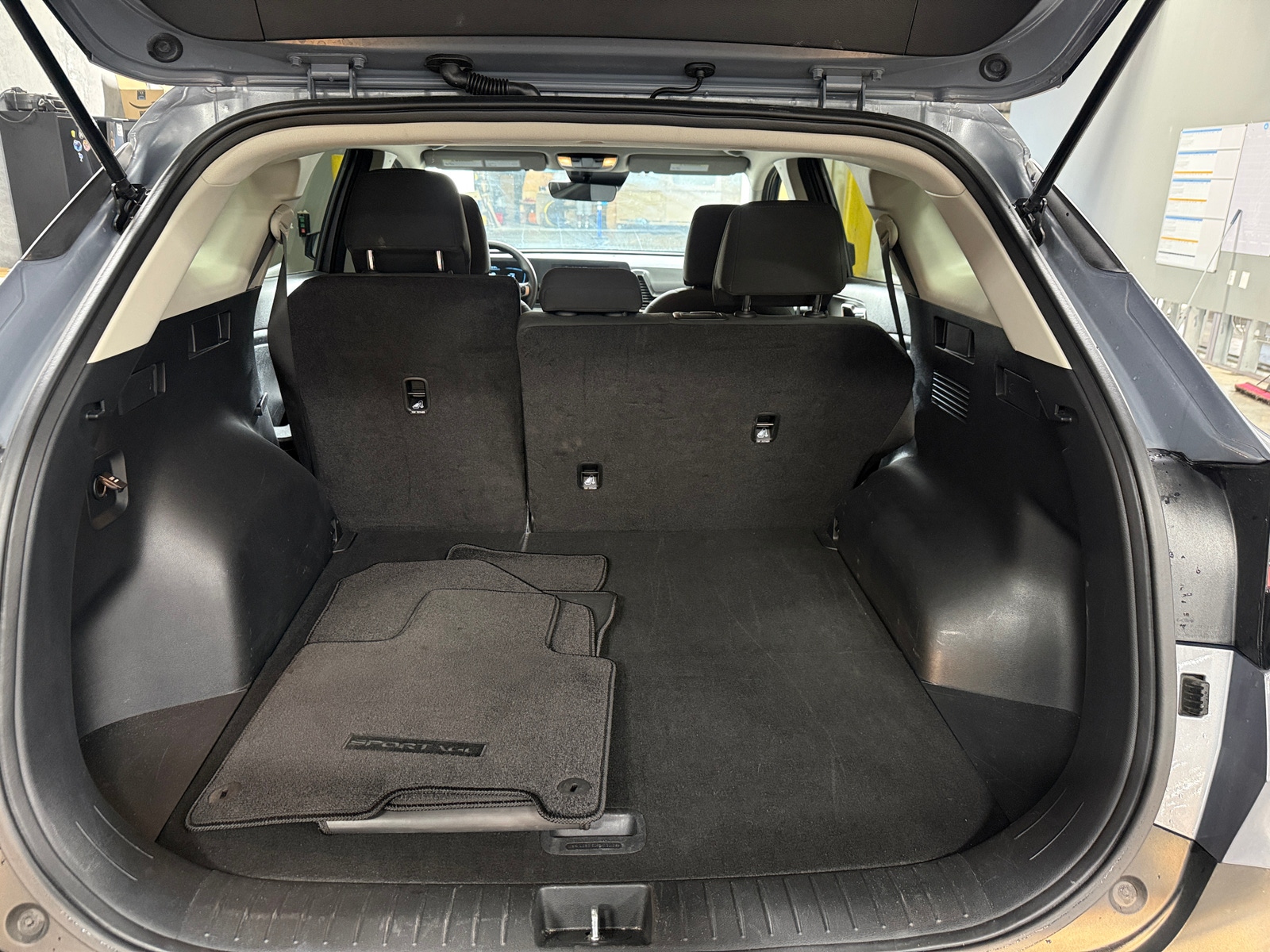 Thumbnail: 2025 Kia Sportage - 7