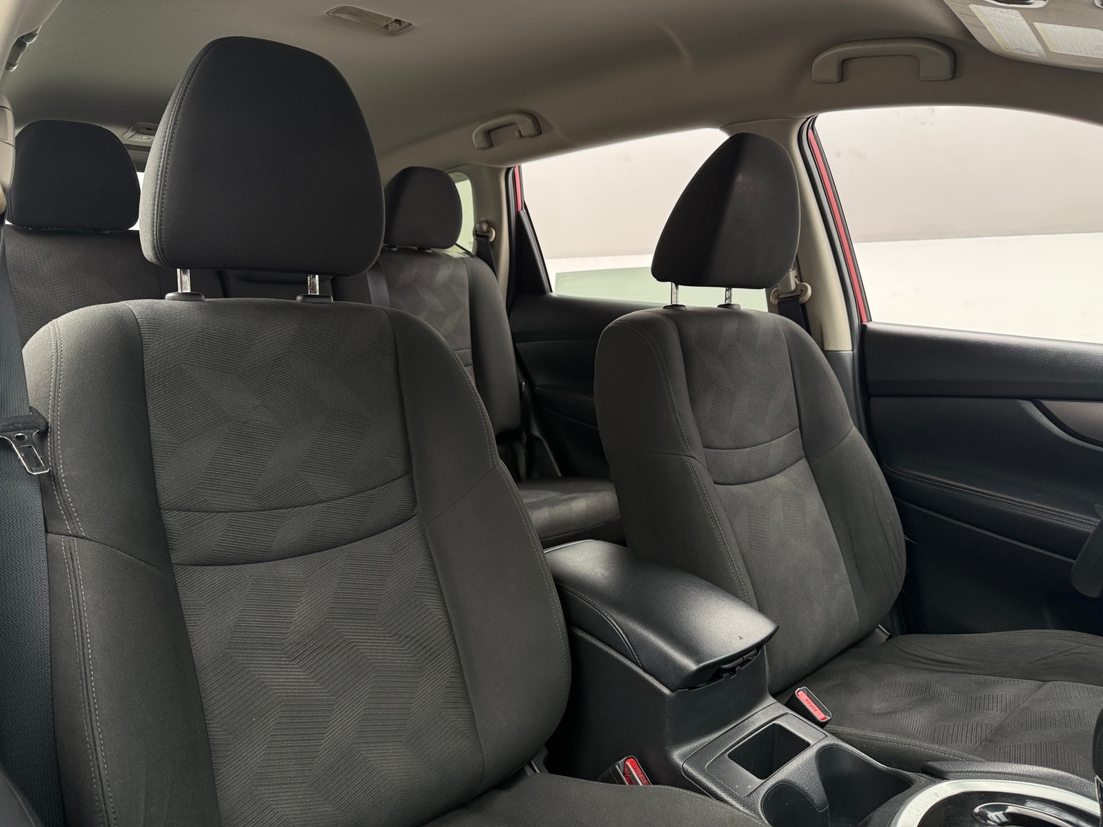 Thumbnail: 2016 Nissan Rogue - 2