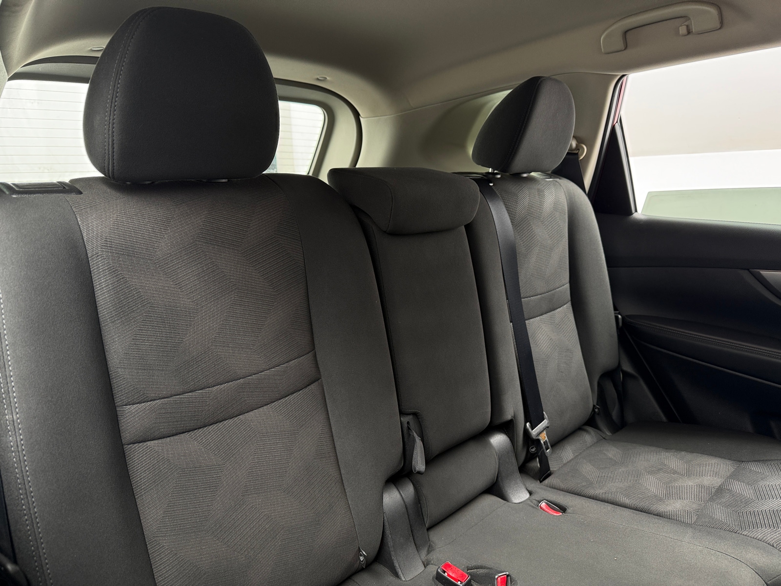 Thumbnail: 2016 Nissan Rogue - 6