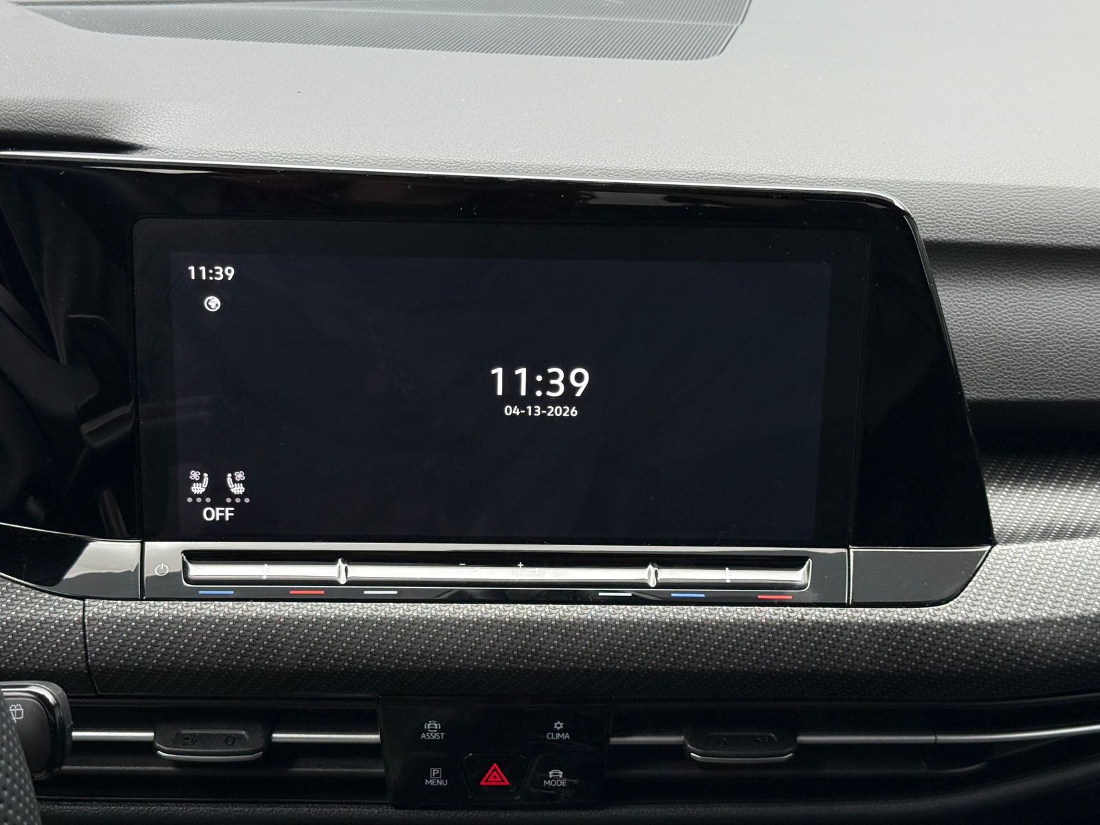 Thumbnail: 2024 Volkswagen Golf - 3