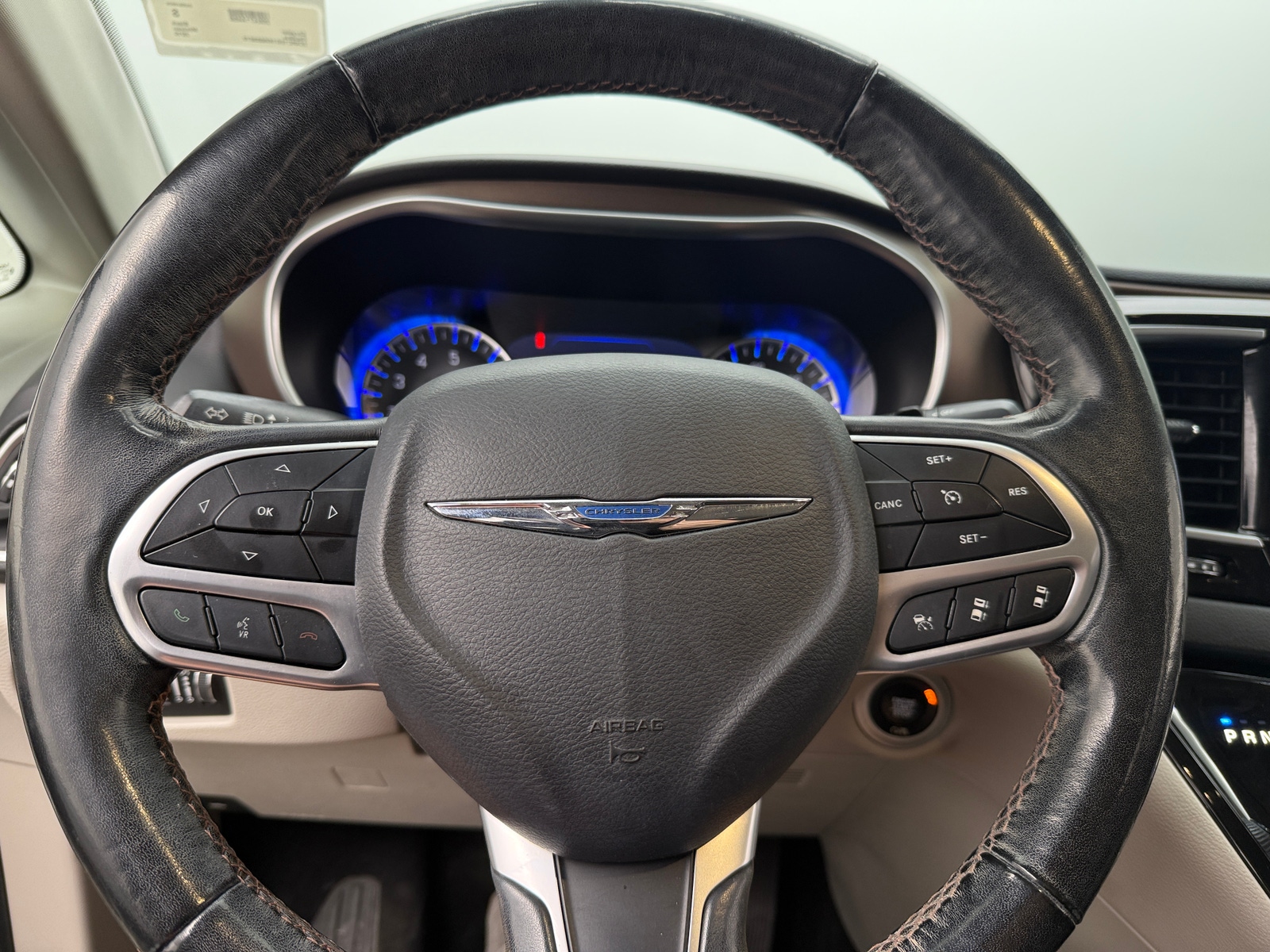 Thumbnail: 2019 Chrysler Pacifica - 4