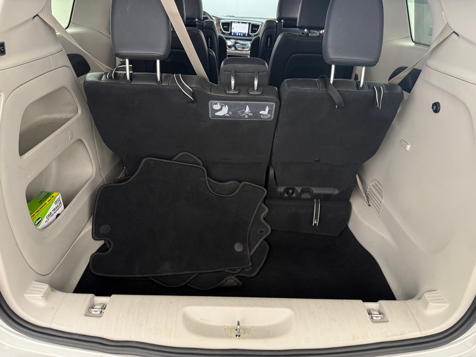 Thumbnail: 2019 Chrysler Pacifica - 6