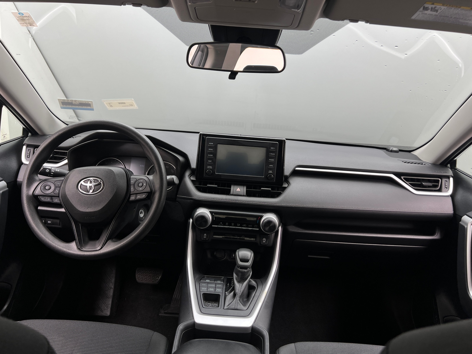 Thumbnail: 2019 Toyota RAV4 - 3