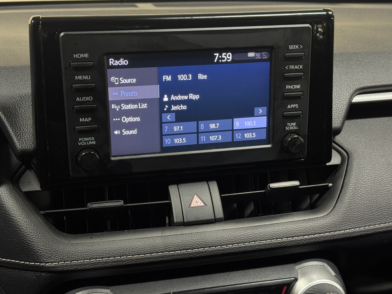 Thumbnail: 2019 Toyota RAV4 - 4