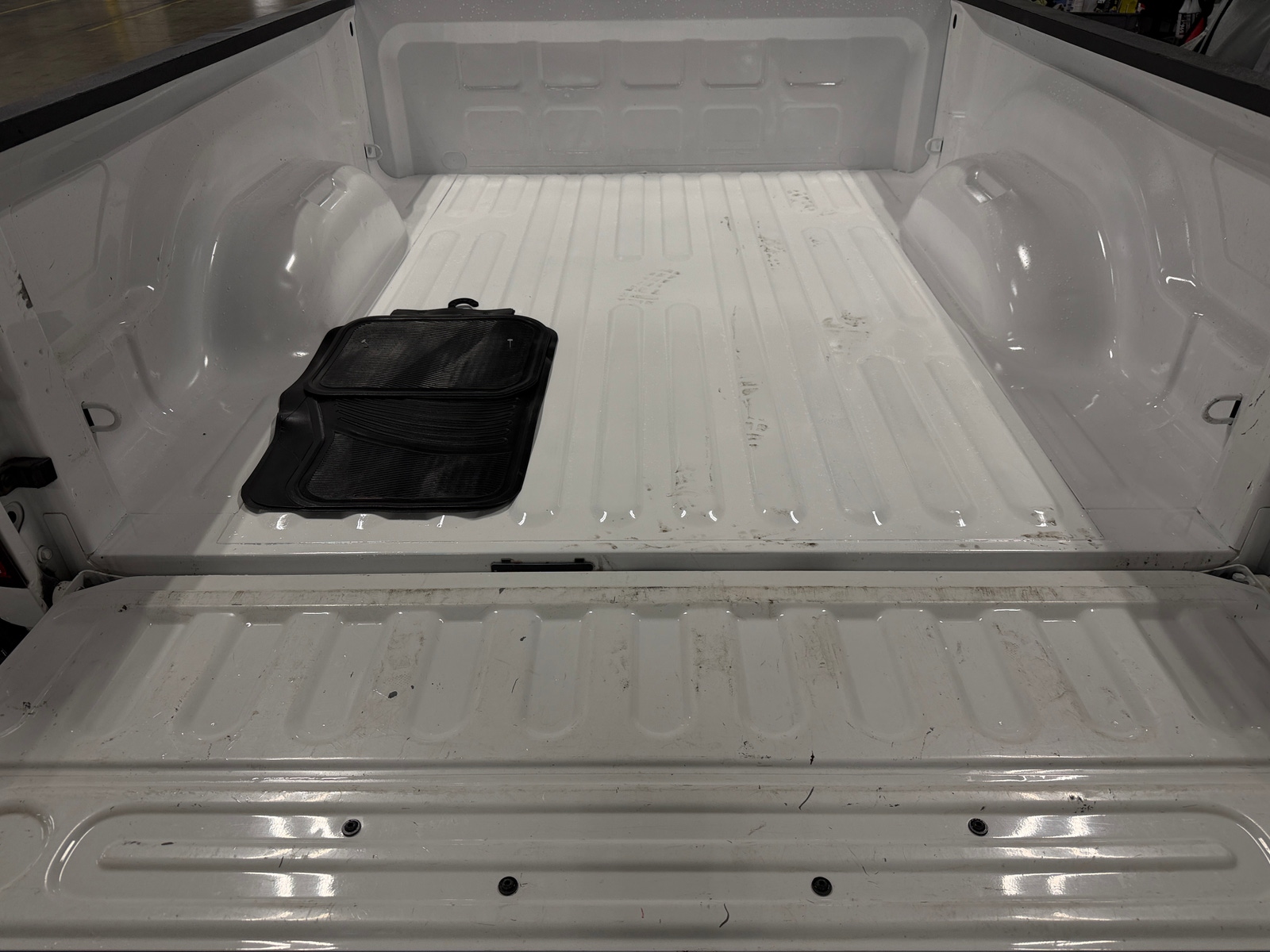 Thumbnail: 2022 RAM 1500 Classic - 6